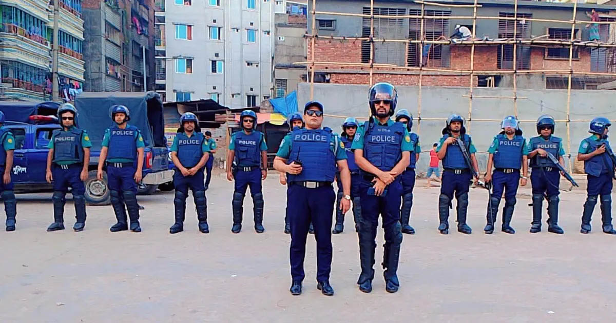 ঢাকায় ১৪২ স্পটে একযোগে পুলিশের ‘বড় মহড়া’