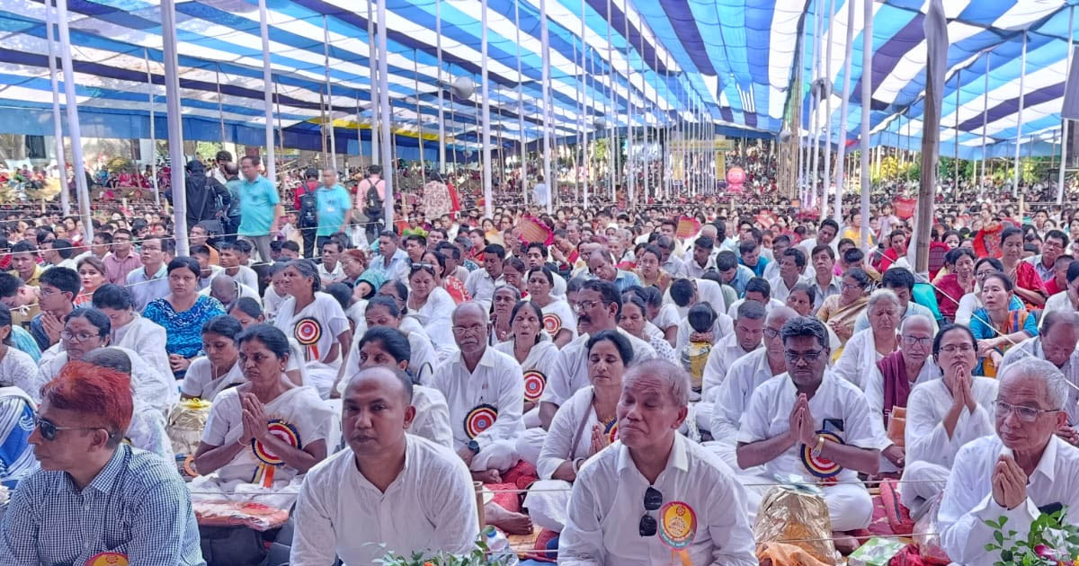 রাঙামাটি রাজবন বিহারে ৪৯তম কঠিন চীবর দান সম্পন্ন