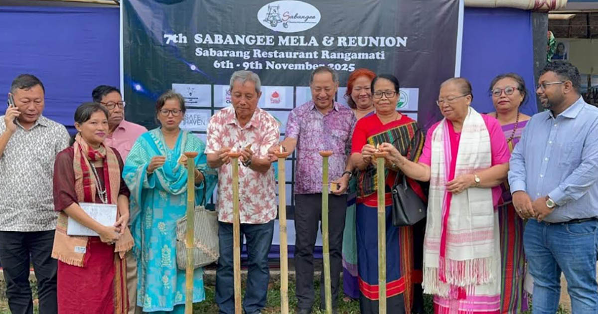 পাহাড়ি নারীদের হাতে তৈরি পণ্য নিয়ে রাঙামাটিতে ৩ দিনব্যাপী সাবাংগী মেলা শুরু