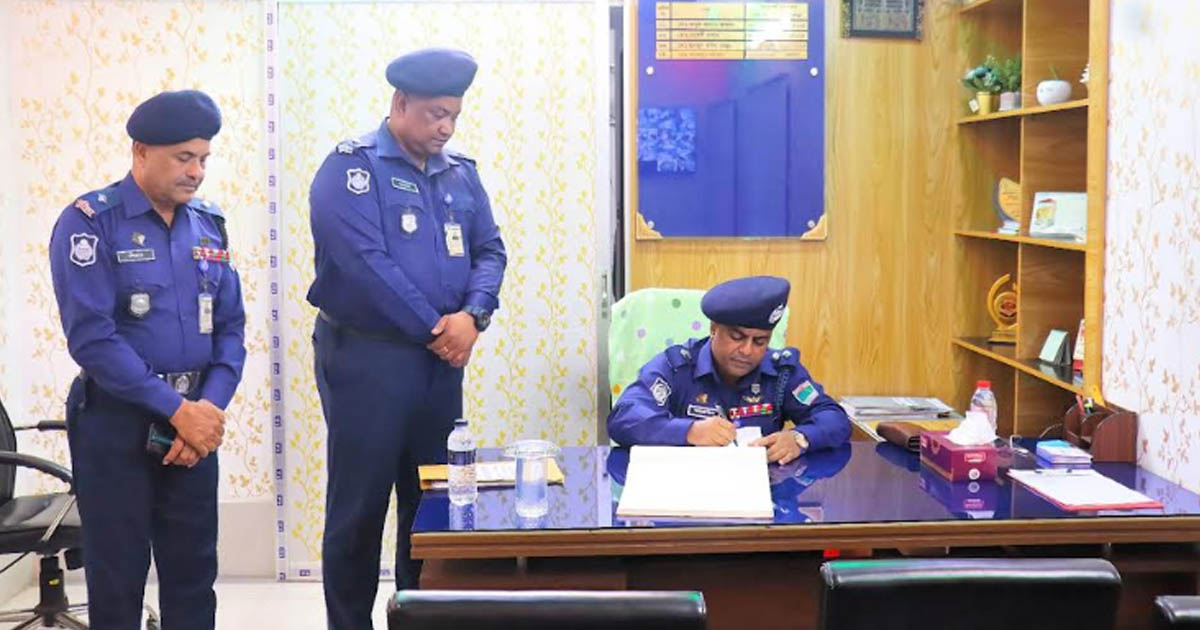 শ্যামনগর থানা আকস্মিক পরিদর্শন করলেন পুলিশ সুপার