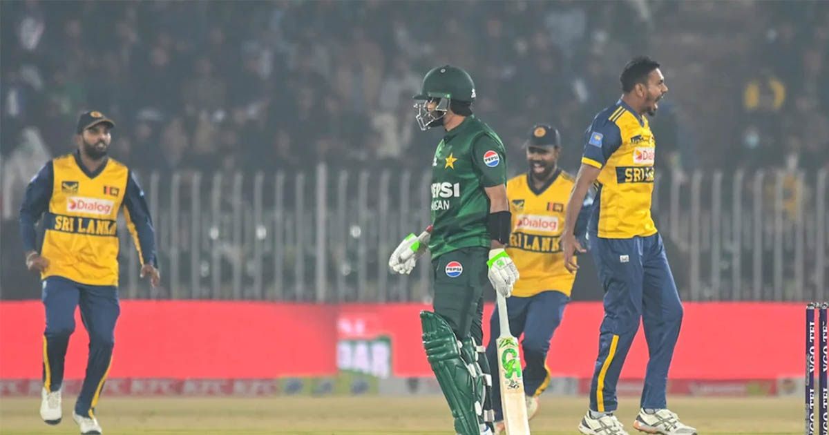রোমাঞ্চর জয়ে ত্রিদেশীয় সিরিজের ফাইনালে শ্রীলঙ্কা