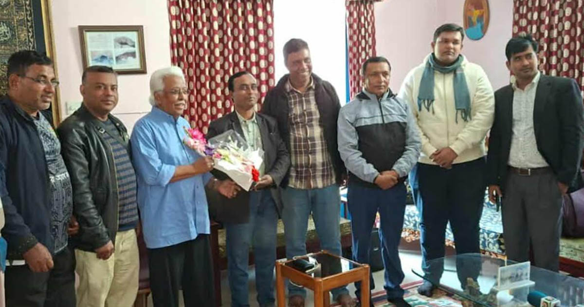 বরিশাল-২ আসনের বিএনপি প্রার্থীর সঙ্গে সাংবাদিকদের মতবিনিময়