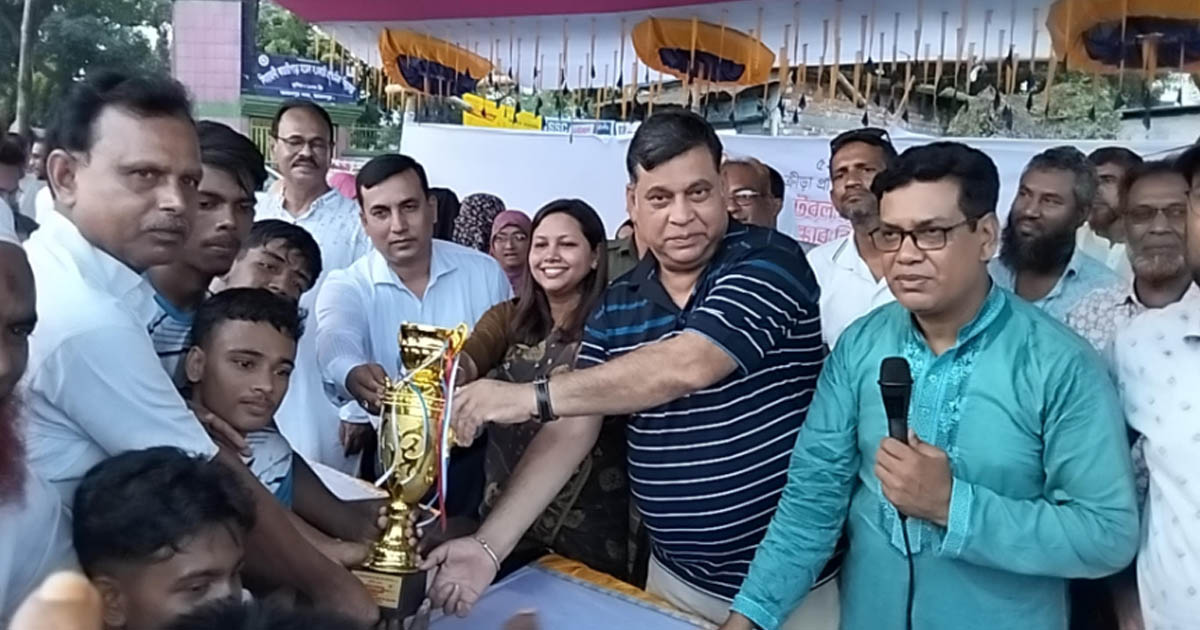জামালপুরে গ্রীষ্মকালীন ফাইনাল ফুটবল টুর্নামেন্ট অনুষ্ঠিত