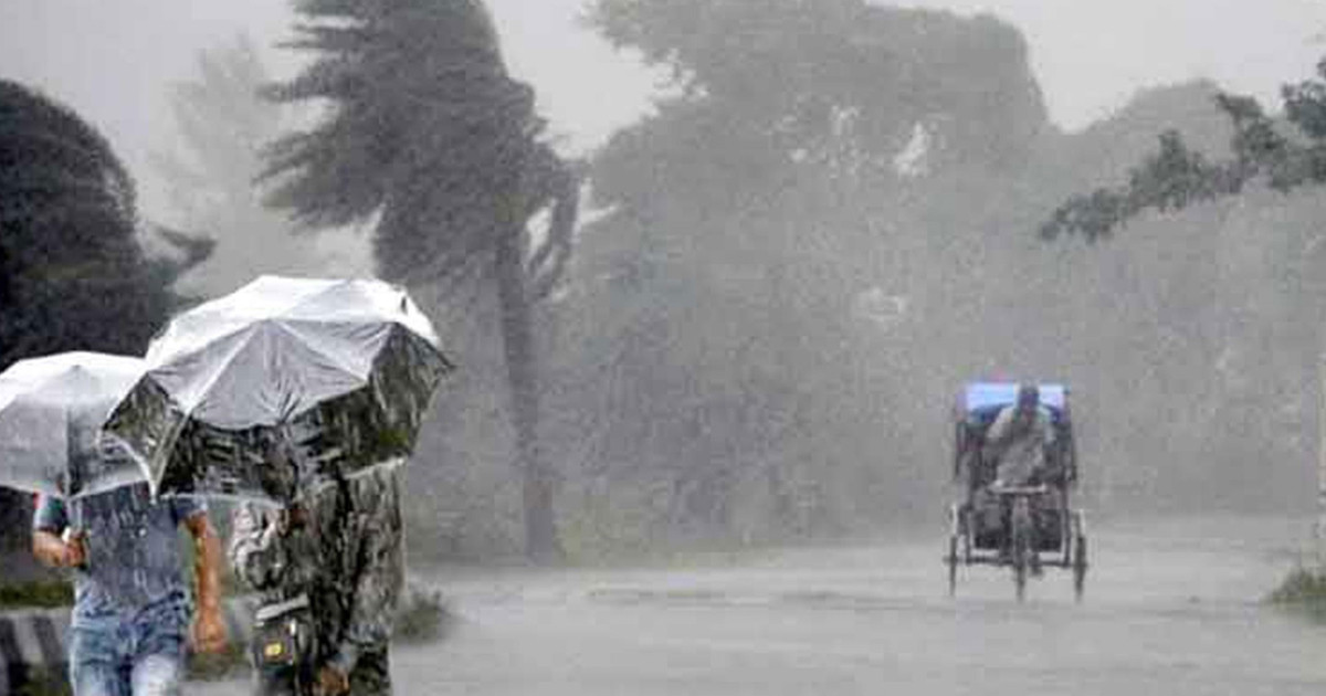 ১০ জেলায় ঝড়-বজ্রবৃষ্টির পূর্বাভাস, নদীবন্দরে ১ নম্বর সতর্কতা