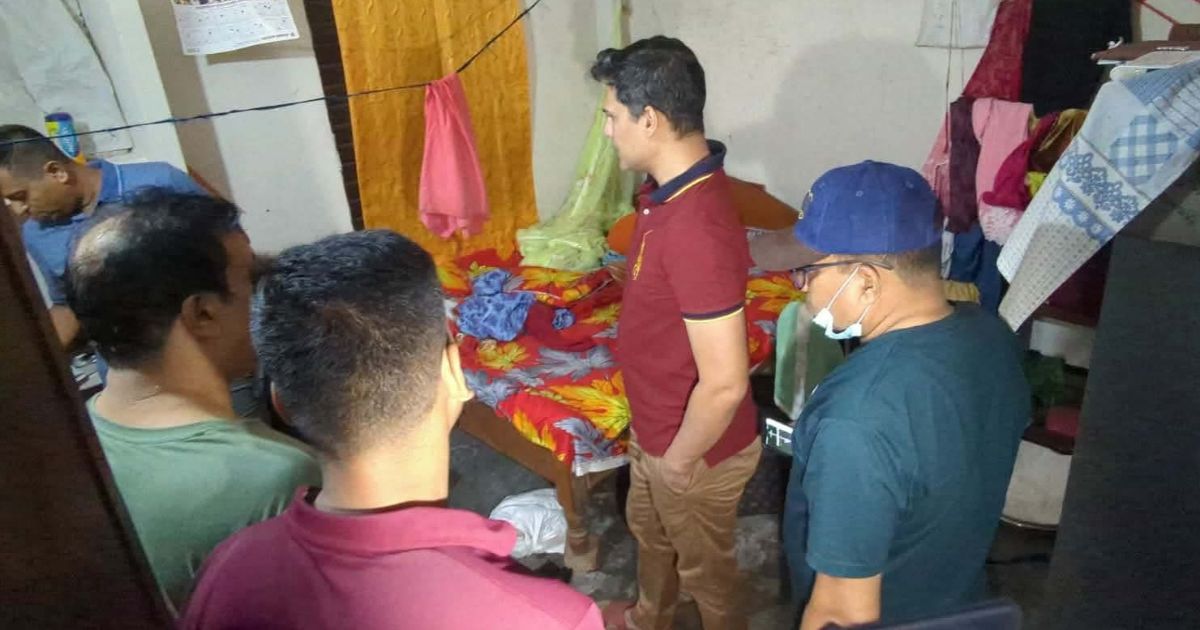 ঝালকাঠিতে তিনতলা ভবনে দুর্ধর্ষ চুরি, নারীকে হত্যা