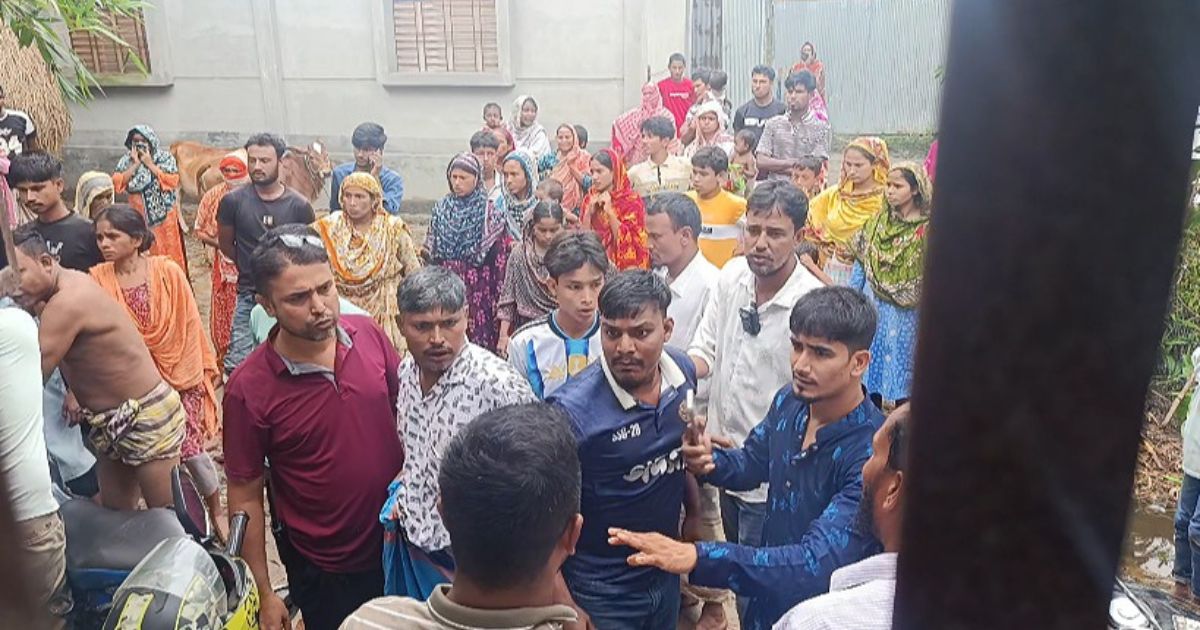 হাতীবান্ধায় পুলিশের কাছ থেকে মাদক মামলার আসামি ছিনতাই