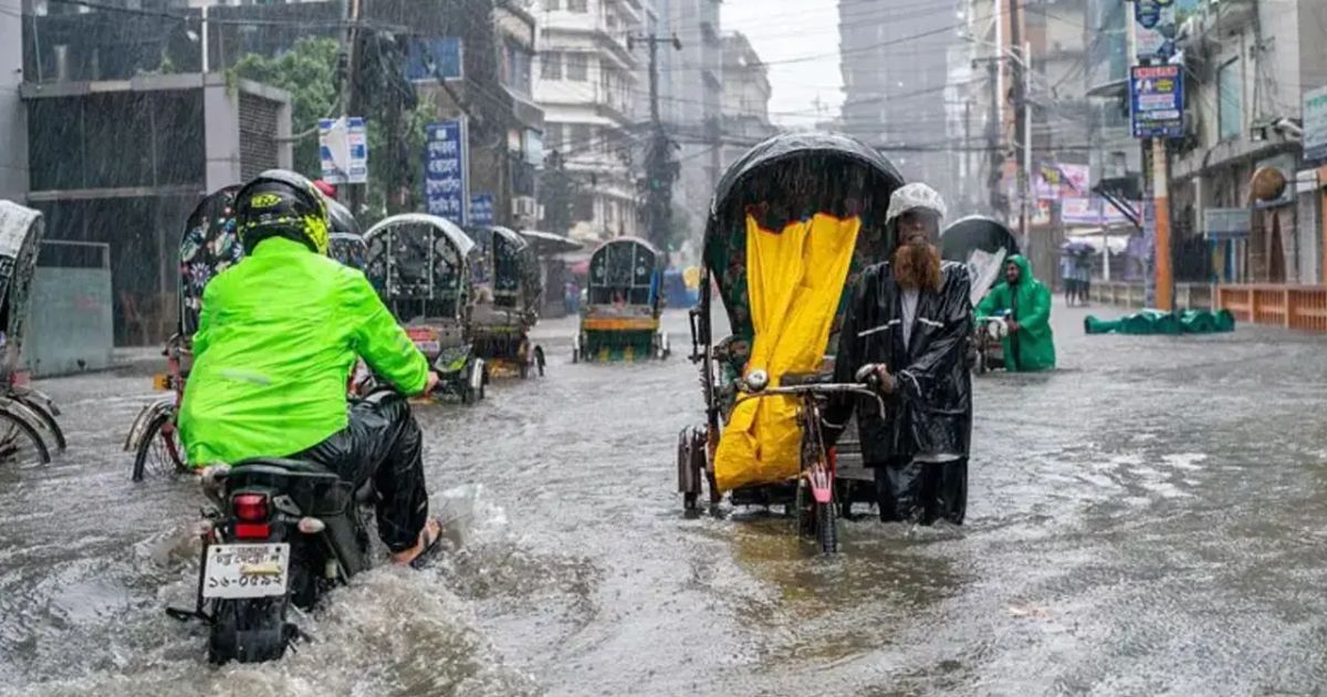 সারাদেশে ভারী থেকে অতি ভারী বৃষ্টির আভাস
