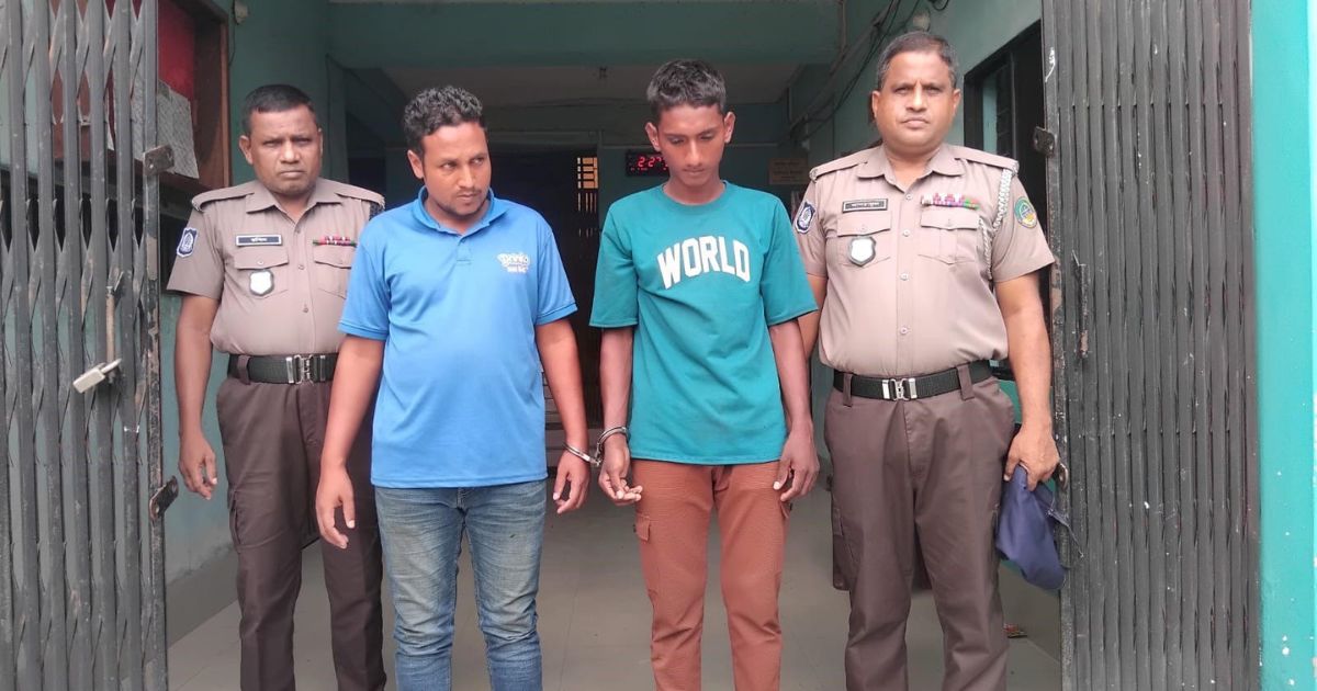 গোপনে নারীর গোসলের নগ্ন ভিডিও ধারণ, দুই যুবক কারাগারে