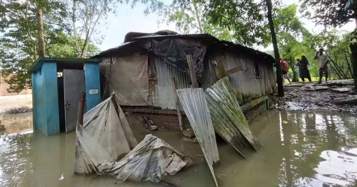 বন্যায় চিরিংগা ইউনিয়নের দেড় শতাধিক ঘরবাড়ি ক্ষতিগ্রস্ত
