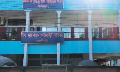 লালমনিরহাটে বিচারক ও ভবন সংকট: বাড়ছে মামলা জট, ভোগান্তিতে লাখো মানুষ