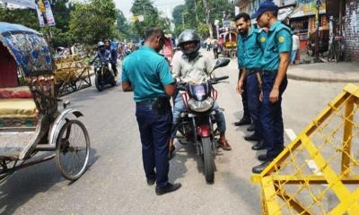ট্রাফিক আইন লঙ্ঘনে এক দিনে ডিএমপির ১ হাজার ৭৪৪ মামলা