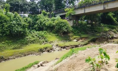 মাটিরাঙ্গায় ধলিয়া খালের সেতুর নিচ থেকে মাটি উত্তোলন, জরিমানা ৪০ হাজার টাকা