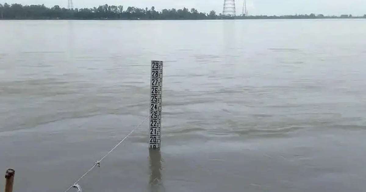 তিস্তার পানি বৃদ্ধি পেয়ে বিপৎসীমার ছুঁইছুঁই, নিম্নাঞ্চল প্লাবিত হওয়ার শঙ্কা