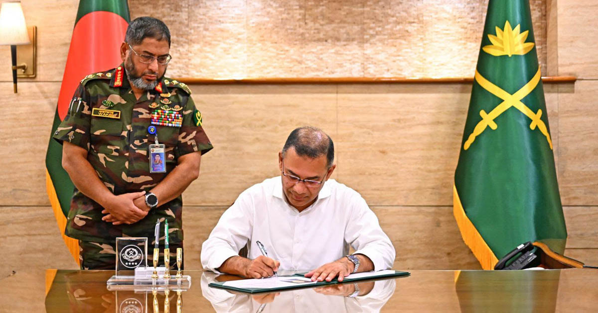 সেনা সদস্যদের পদোন্নতিতে রাজনৈতিক পছন্দের ঊর্ধ্বে থাকার আহ্বান প্রধানমন্ত্রীর