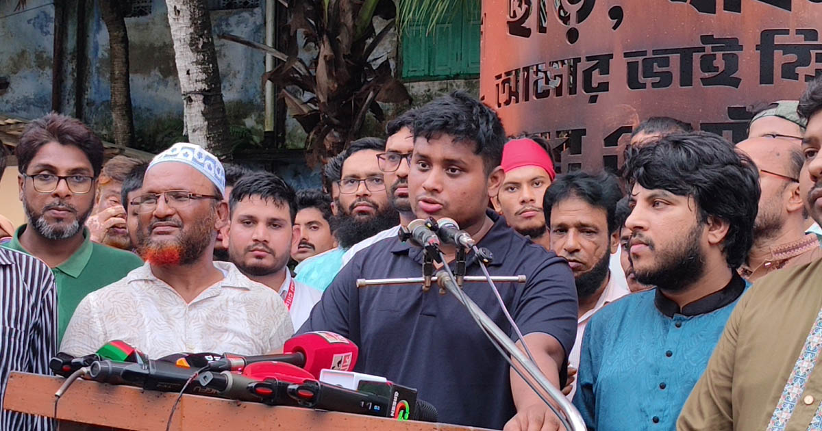 ফ্যাসিবাদের অবশিষ্টাংশ নিশ্চিহ্নের হুংকার: পিরোজপুরে এনসিপির ‘জুলাই পদযাত্রা’ ও পথসভা