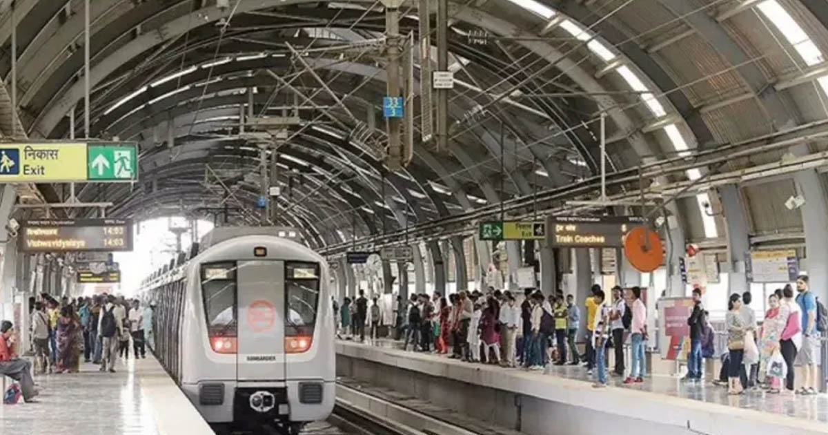 দিল্লিতে বিক্ষোভ সামাল দিতে ১৬ মেট্রো স্টেশন বন্ধ