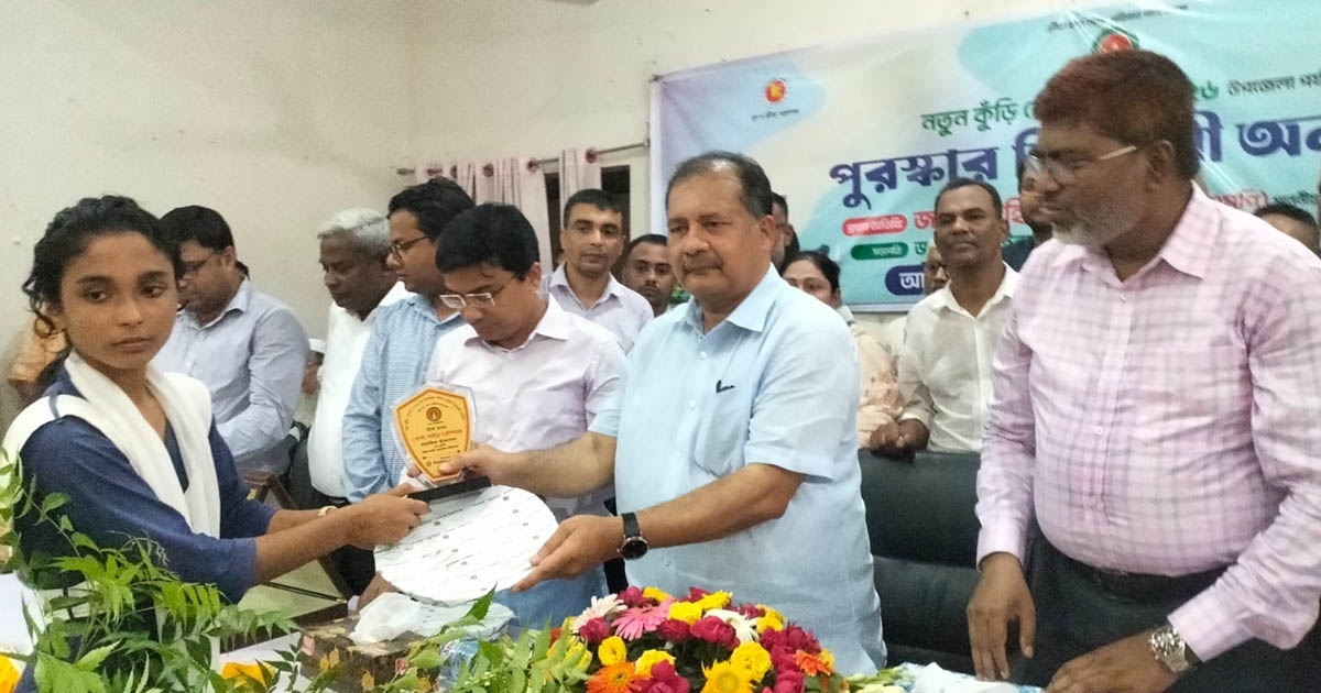 জনগণের ওপর ক্ষমতা প্রদর্শনকারীরা দলের শত্রু