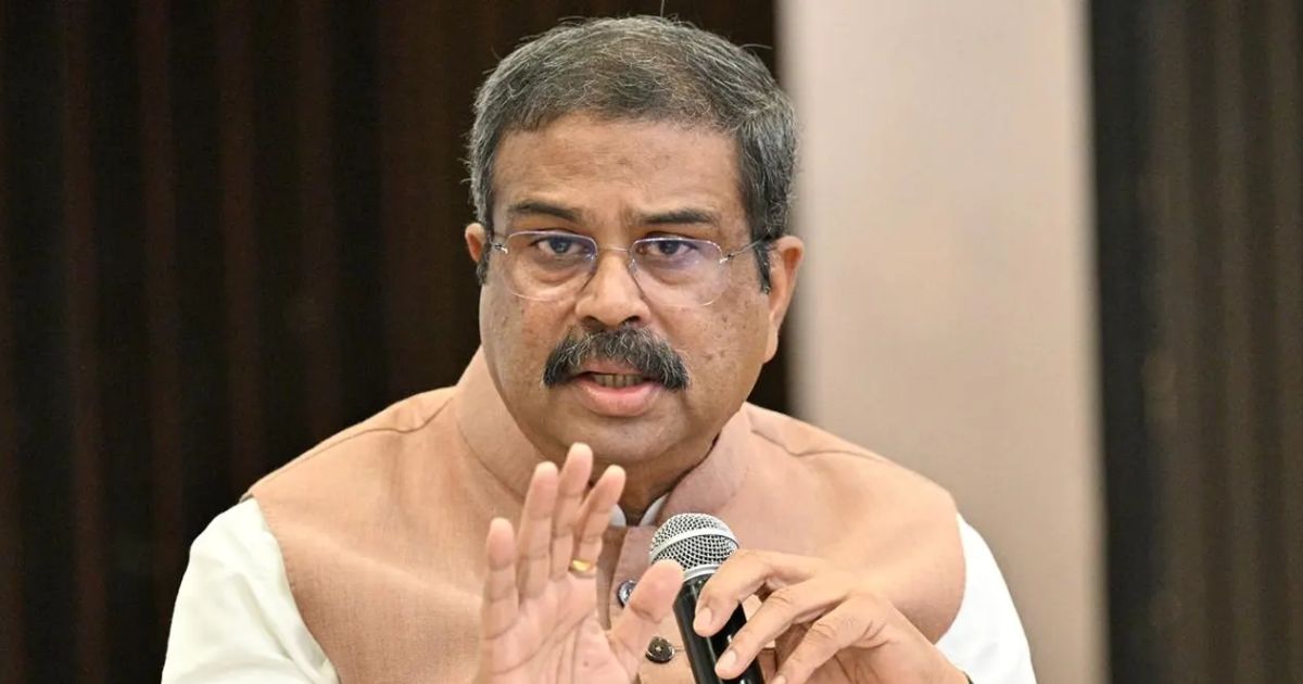 যেসব কারণ উল্লেখ করে পদত্যাগ করলেন ভারতের শিক্ষামন্ত্রী