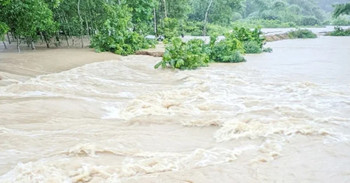 বাড়ছে নদ-নদীর পানি, বন্যার আশঙ্কা