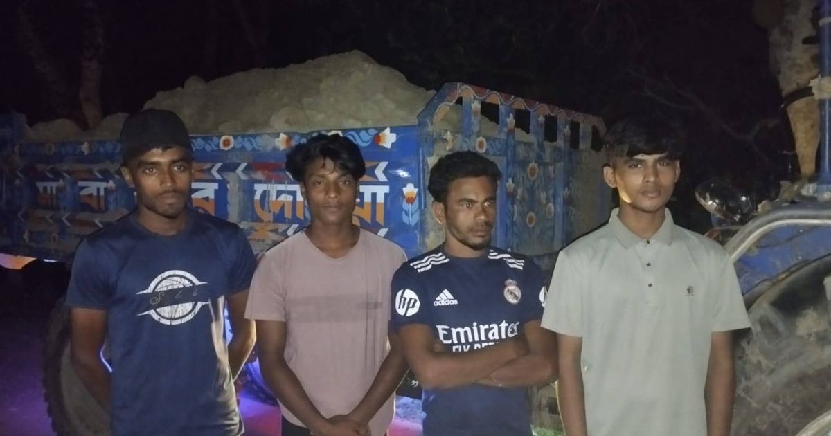 সালথায় অবৈধভাবে বালু উত্তোলনের দায়ে ৫০ হাজার টাকা জরিমানা