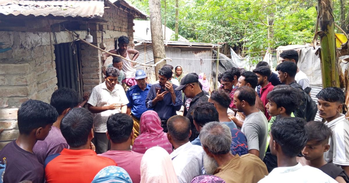 এসিল্যান্ড শিবু দাশের উদ্যোগে ঘরে ফিরলেন বৃদ্ধা আদরজান