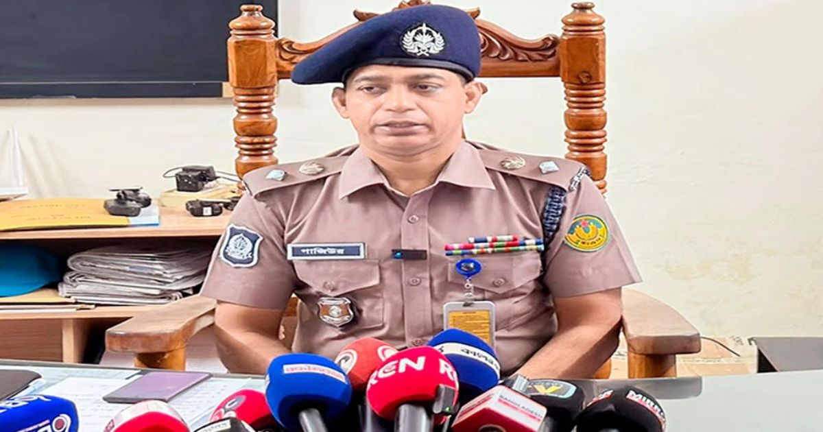 ভিডিও ভাইরালের পর কিশোর গ্যাংয়ের ৬ সদস্য গ্রেপ্তার