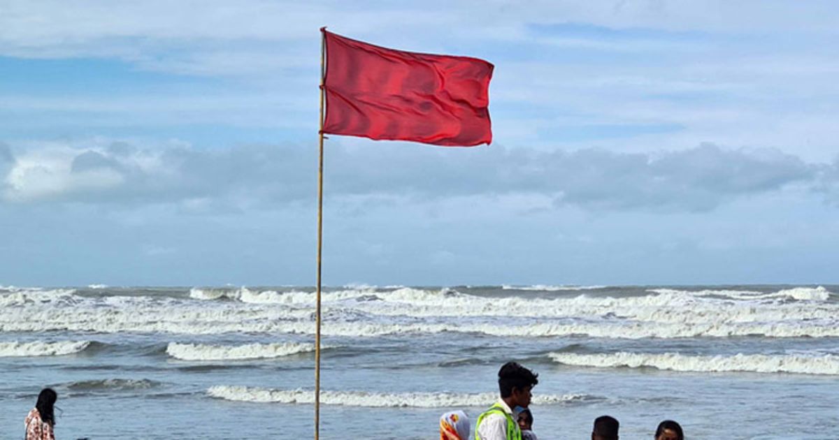 দুর্বল হচ্ছে লঘুচাপ, সমুদ্রবন্দরে ৩ নম্বর সতর্ক সংকেত