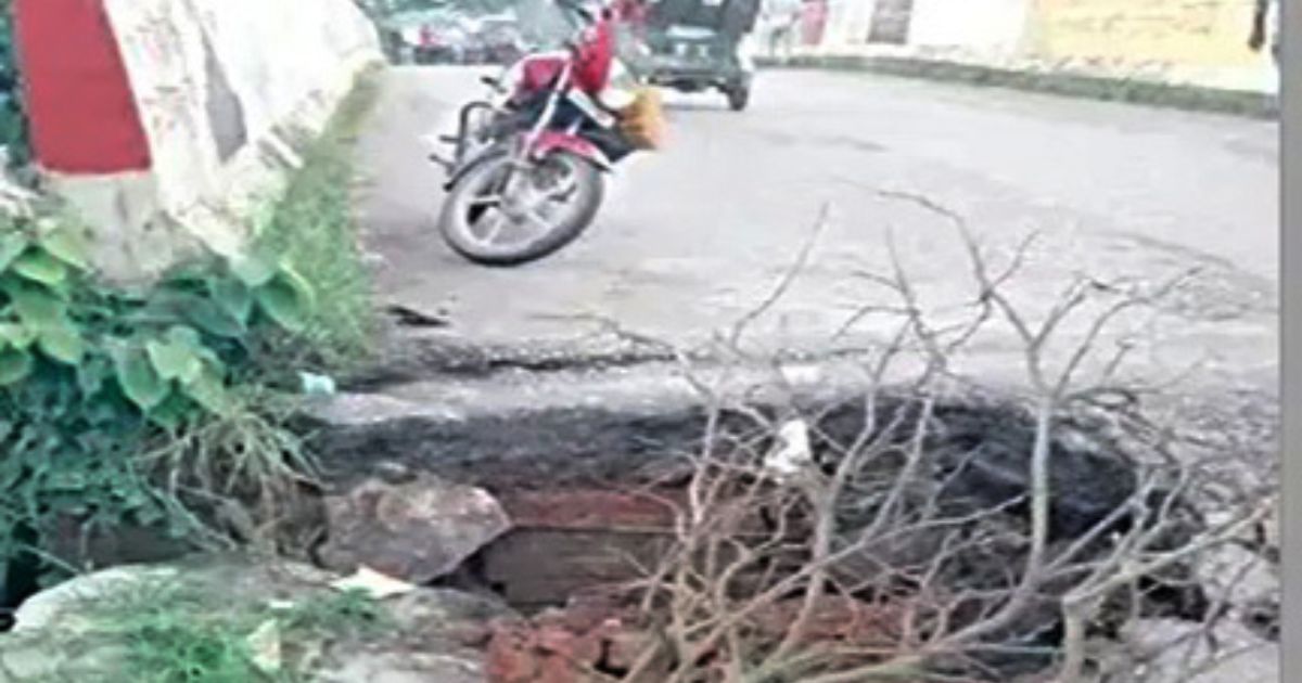 সরাইল-নাছিরনগর সড়কে ঝুঁকিপূর্ণ সেতুতে চলাচল, দুর্ঘটনার শঙ্কা