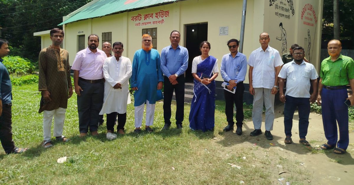 গোয়ালন্দে ছোট ভাকলার খেলার মাঠ পরিদর্শনে ইউএনও