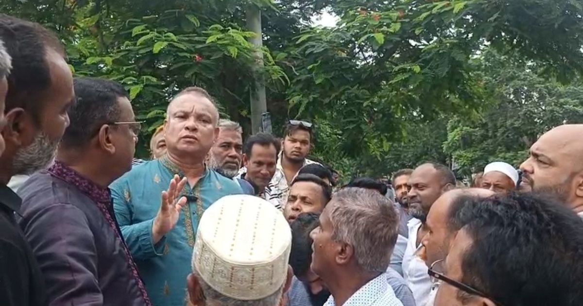 ঝালকাঠির গুরুধামে নদীভাঙন এলাকা পরিদর্শনে ড. জিয়াউদ্দিন হায়দার