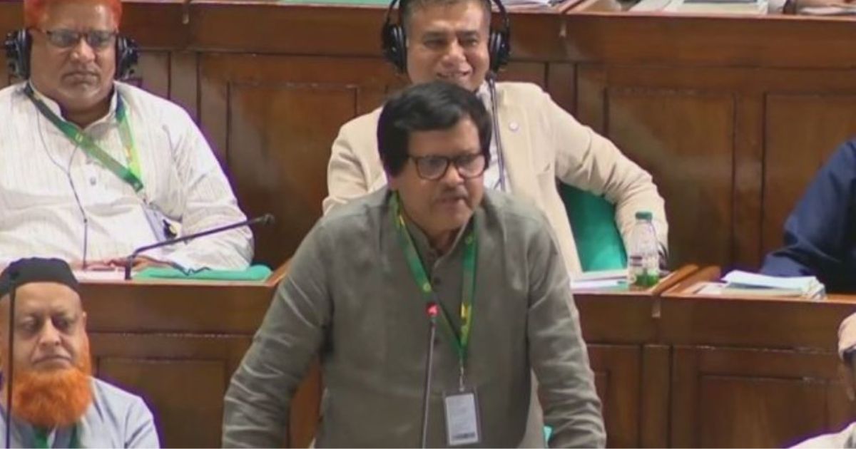 গ্রামে গেলে বিদ্যুৎ নিয়ে মানুষের প্রশ্নের মুখে পড়তে হয়