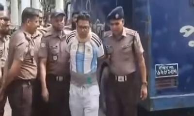 আর্জেন্টিনার জার্সি গায়ে আদালতে হাজির হলেন পলক