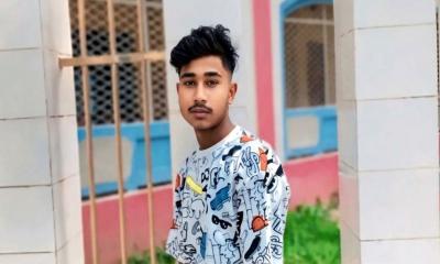 ফরিদগঞ্জে মাদকাসক্ত যুবকের ঝুলন্ত অর্ধগলিত মরদেহ উদ্ধার