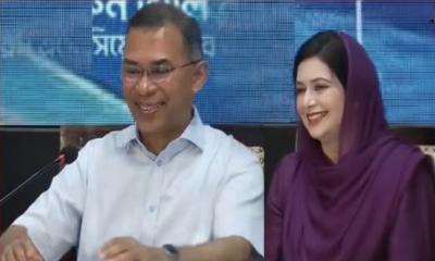 ‘আমার মাথায় হেলথ নেই, উনি আছেন’, স্ত্রীকে দেখিয়ে বললেন প্রধানমন্ত্রী