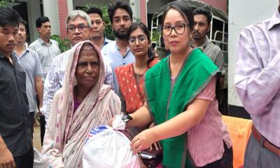 বান্দরবানে বন্যায় ক্ষতিগ্রস্ত ২০০ পরিবারের মাঝে ত্রাণসামগ্রী বিতরণ