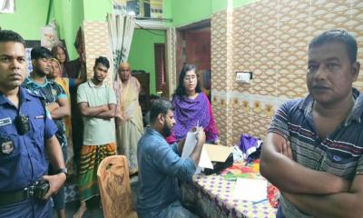 চুয়াডাঙ্গায় ভুয়া কবিরাজ রিপন আটক, ৫০ হাজার টাকা জরিমানা