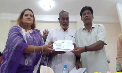 ভাঙ্গুড়ায় বিএনপির নেতাকর্মীদের মাঝে তারেক রহমানের ঈদ উপহার বিতরণ