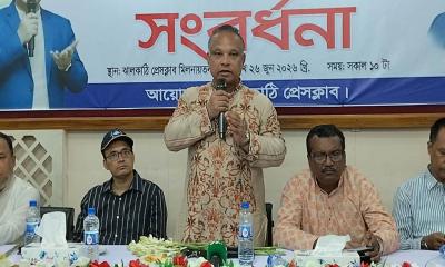 ঝালকাঠিকে আলোকিত করতে সবাইকে একসঙ্গে কাজ করার আহ্বান ড. জিয়াউদ্দিন হায়দারের