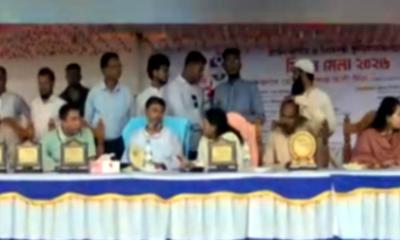 মাদারীপুরে সোনালী অতীত ক্লাবের প্রীতি ফুটবল ম্যাচ অনুষ্ঠিত