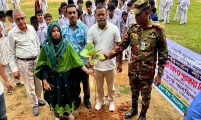 মাটিরাঙ্গায় জলবায়ু পরিবর্তন শীর্ষক বিতর্ক ও দেয়ালিকা প্রদর্শনী অনুষ্ঠিত