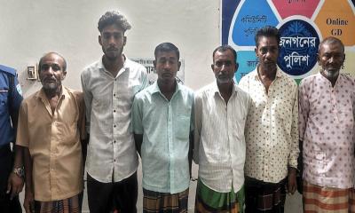 যশোর শার্শায় বিশেষ অভিযানে সাজাপ্রাপ্ত ৬ আসামি গ্রেপ্তার