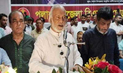 স্বাধীনতা যুদ্ধের দাবিদার আ. লীগ সেদিন পালিয়ে গিয়েছিল