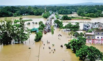 বন্যায় প্লাবিত ৫৯ উপজেলা, মৃতের সংখ্যা বেড়ে ৫১