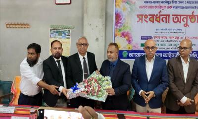 পঞ্চগড়ে নবনিযুক্ত জেলা ও দায়রা জজকে আইনজীবী সমিতির সংবর্ধনা