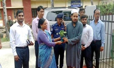 বালিয়াকান্দিতে জেলা প্রশাসকের ভূমি অফিস পরিদর্শন ও রেকর্ড রুমের উদ্বোধন