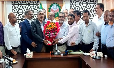 ডুয়েট ভিসির সঙ্গে সাবেক ছাত্রদল নেতাদের সৌজন্য সাক্ষাৎ