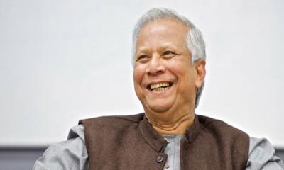 প্যারিসের উদ্দেশে ড. ইউনূসের ঢাকা ত্যাগ