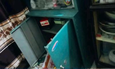 আমতলীতে গভীর রাতে ডাকাতি, স্বর্ণালংকার ও নগদ টাকা লুট