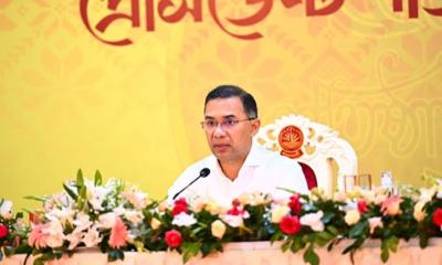 নিরাপত্তা যেন সরকারপ্রধানকে জনগণ থেকে বিচ্ছিন্ন না করে