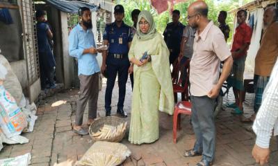 শ্যামনগরে তিন বেকারিকে ২৫ হাজার টাকা জরিমানা